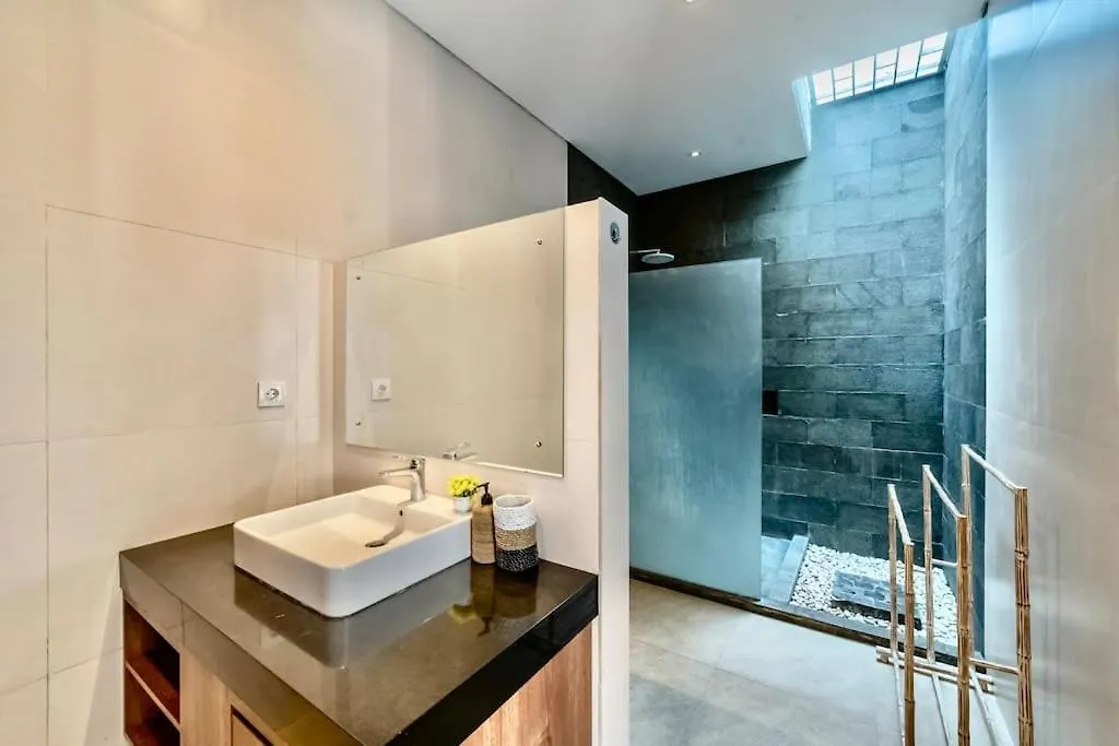 Exclusive 2Br Villa With Bathroom En Suite And Privat Pool Kerobokan Indonésie