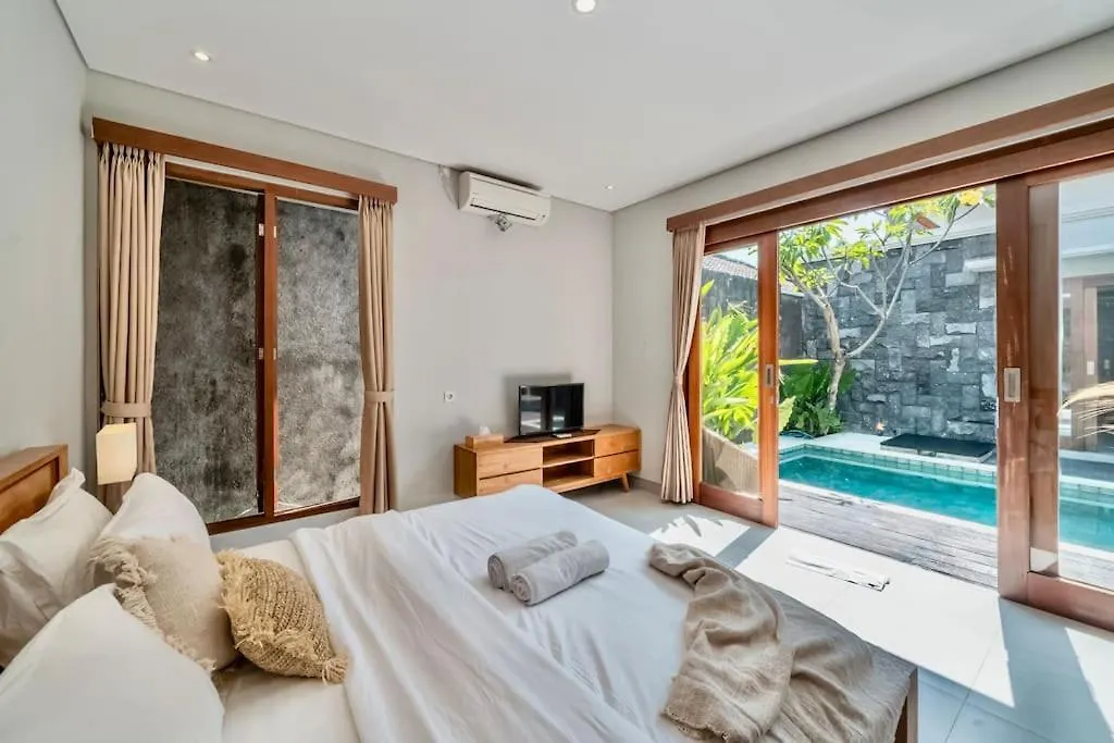 Exclusive 2Br Villa With Bathroom En Suite And Privat Pool Kerobokan